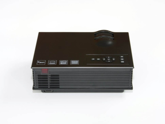 Led проектор Unic UC40+ Plus