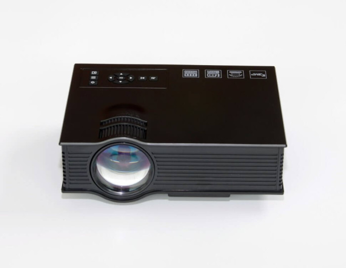 Led проектор Unic UC40+ Plus