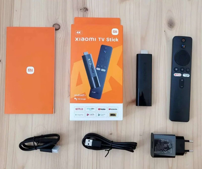 Смарт приставка Xiaomi Mi TV Stick 4k